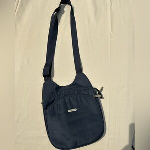 Travelon Black Crossbody/Shoulder Bag.